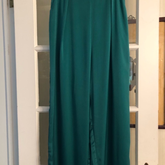 SATIN TWO PIECE SET
LONG SLEEVE WIDE LEG FORREST GREEN Size XL NWT - Picture 10 of 15